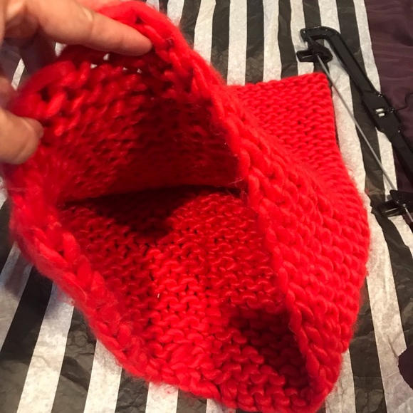 H&M divided neck warmer - Picture 3 of 3